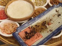 -包整·丝娃娃(一览甲秀楼风景店)