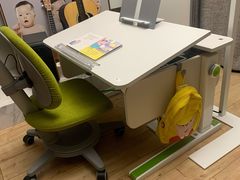 -moll学习桌椅(上海久光百货店)