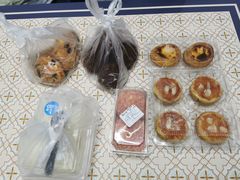 -鲍师傅糕点(大沽南路店)