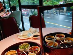 二层十味调料格-行家海鲜火锅酒家(静安寺店)