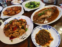 -缘来聚·徽菜名店(黄山宏村店)
