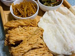 馓子卷饼菜-歆和农庄·烤全羊