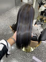 -Tloml salon
