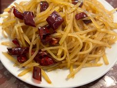 酸辣土豆丝-清真宏玉祥黄门脸餐厅(华荫东里店)