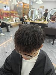 -藤野造型烫染·漂发