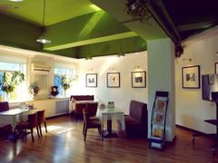 -维纳斯化妆摄影学校