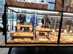 面包甜点陈列柜-原麦山丘(望京小街店)