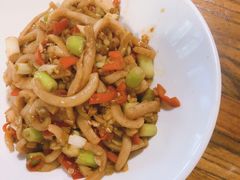 -几个木匠匠人厨房