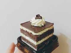 -红宝石·鲜奶小方·海派西点房(丰庄店)