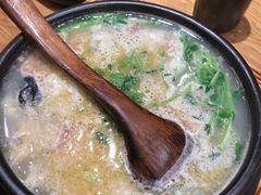 蒙自过桥米线-麦麦山云南菜(复地活力城店)