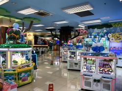 -莫莉幻想儿童乐园(哈尔滨王府井店)
