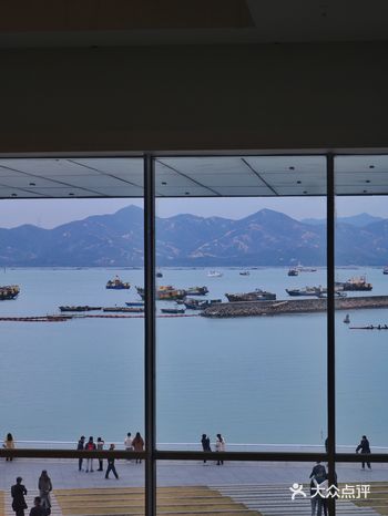 深圳看展｜落日余晖连着海洋 （内附打卡攻略）