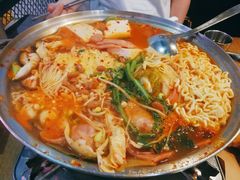 部队火锅-富乐满韩国正宗炸鸡韩国料理(虹泉路店)