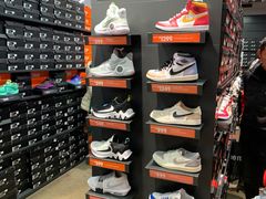 -NIKE上海青浦优选体验店