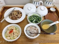 -雪梅月子中心(华侨城店)
