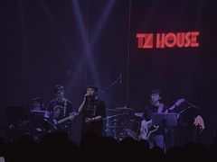 -TZ House音乐现场(来福士中心店)