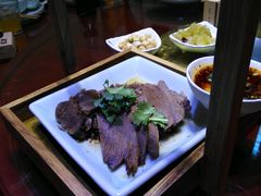 -窄巷子陕菜馆·地道陕西菜(粉巷店)