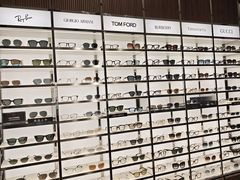 -LensCrafters亮视点·OAKLEY精选(静安嘉里中心店)