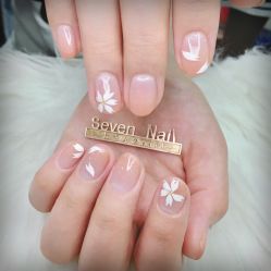 -Seven Nail七姑娘の美甲店