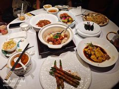 -皇冠明珠鱼翅楼(水上公园店)