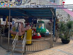 -顺德大良半月城游乐场