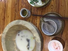 -滇香肴·云南菜蒸汽石锅鱼(云南北路店)