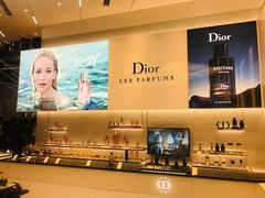 -Dior迪奥(上海世茂广场店)