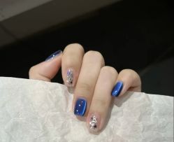 -桃色美甲沙龙