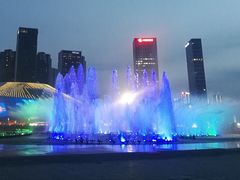 -东港音乐喷泉广场