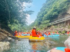 -安吉龙王山峡谷漂流