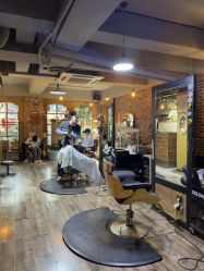 -青木造型HAIR·あおき髪を刈る潮人店