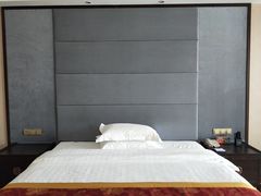 -张家界大成山水国际大酒店