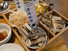 -阿婆情腊排骨火锅·野生菌季(古城旗舰店)