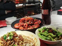 -巴厘龙虾·榜首油焖大虾(洞庭·艺术洋房店)