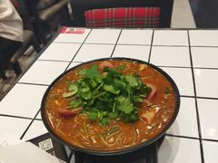 -肥汁米蘭香港米线(长宁来福士店)