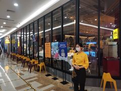 等位区-巴奴毛肚火锅(六天地店)