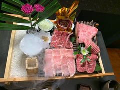 -铭牛烧肉·和牛海鲜自助(高新月牙湖店)
