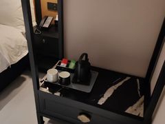 -万泊酒店(长沙五一广场国金中心店)