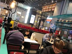 大堂-肥汁米蘭香港米线(长宁来福士店)