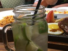 -意国小镇披萨牛排餐厅(新玛特店)