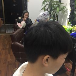 点击看大图 -瑞豪专业烫染连锁