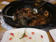 -山妹子铁锅炖