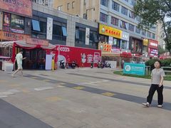 -宝龙城(杭州滨江店)