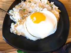 蛋炒饭-炉盛炭火烤肉