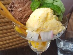 冰淇淋泡芙-巴别塔法餐舍(朝阳店)