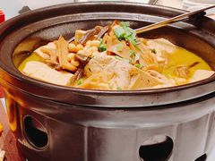 -泓历皇朝酒店(东亭店)