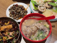 -张太婆老妈蹄花川菜馆·中华餐饮老字号(望平街店)