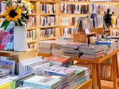 -猫的天空之城概念书店(苏州平江店)