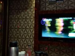 -乐翻天量贩式KTV(淞发路店)
