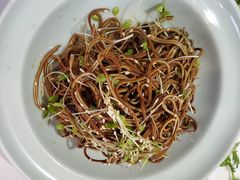 京葱拌黑豆腐丝-味+新京宴·烤鸭·北京菜(创意谷店)